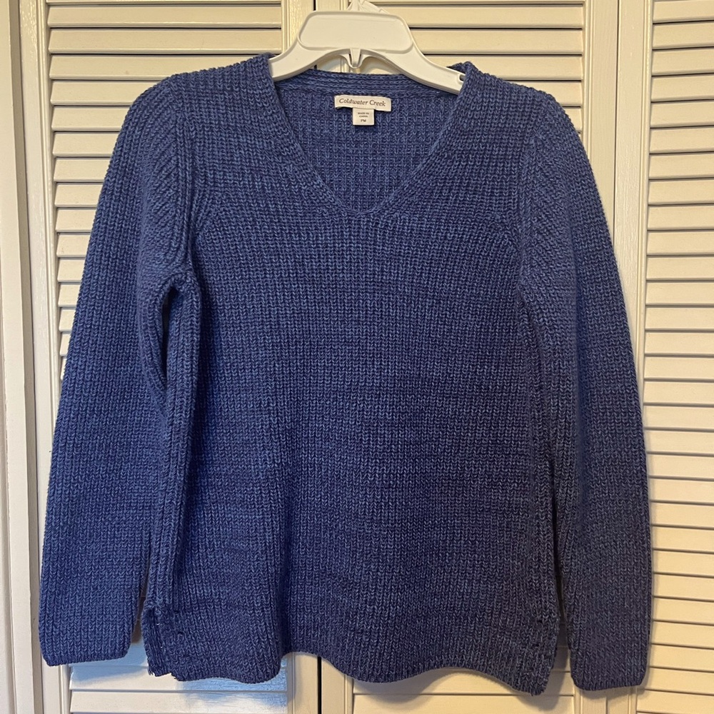 Petite M sweater. EUC